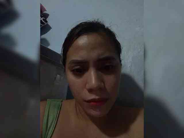 PrettyAsianLover webcam