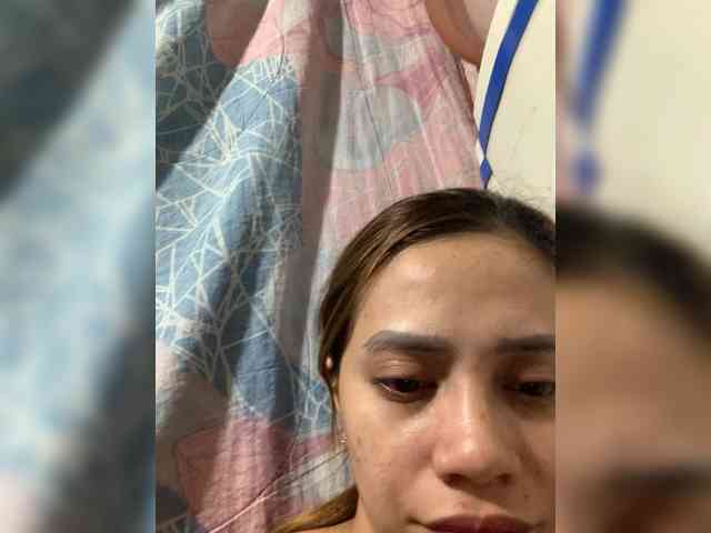 PrettyAsianLover webcam