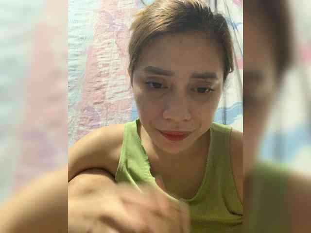 PrettyAsianLover webcam