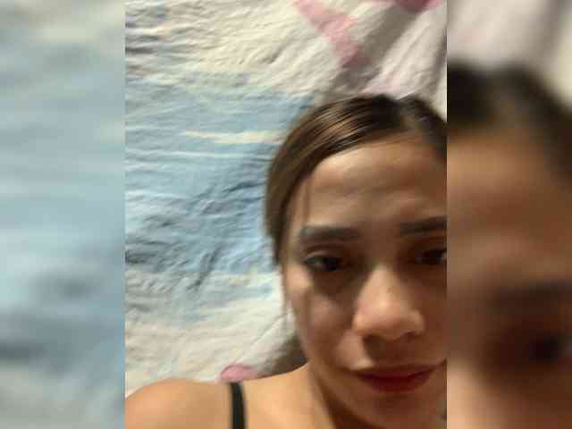 PrettyAsianLover webcam