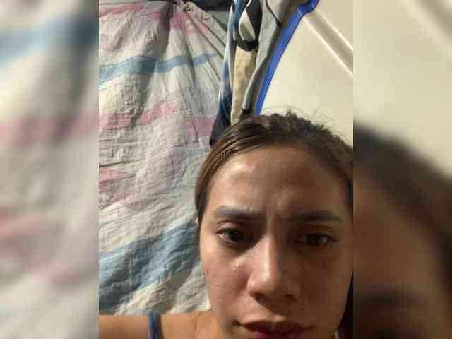 PrettyAsianLover webcam