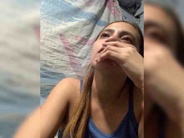 PrettyAsianLover webcam