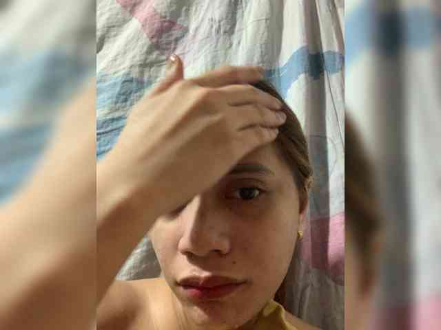 PrettyAsianLover webcam