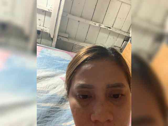 PrettyAsianLover webcam