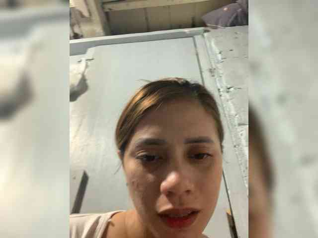 PrettyAsianLover webcam