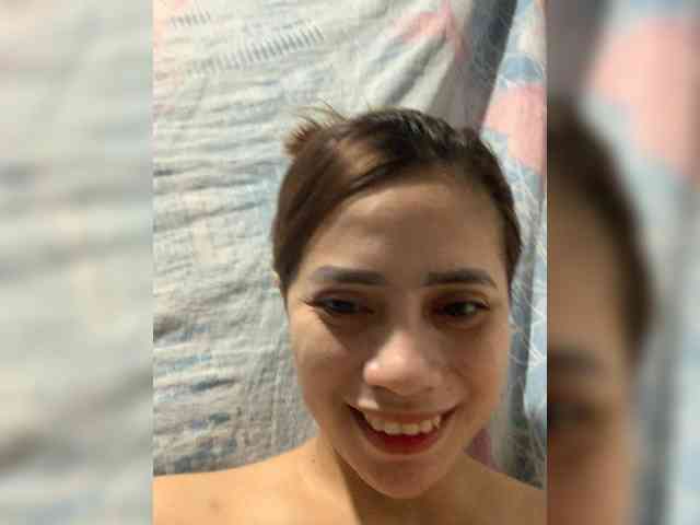 PrettyAsianLover webcam