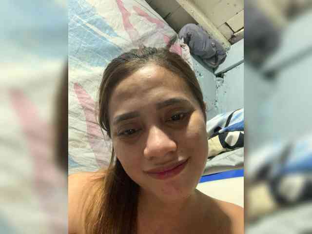 PrettyAsianLover webcam