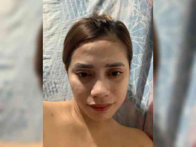 PrettyAsianLover webcam