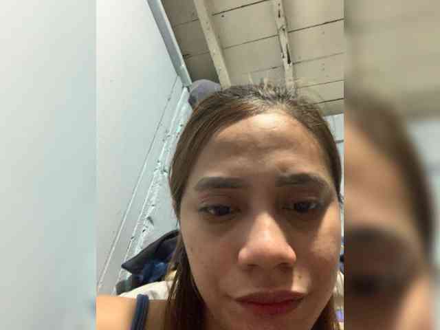 PrettyAsianLover webcam