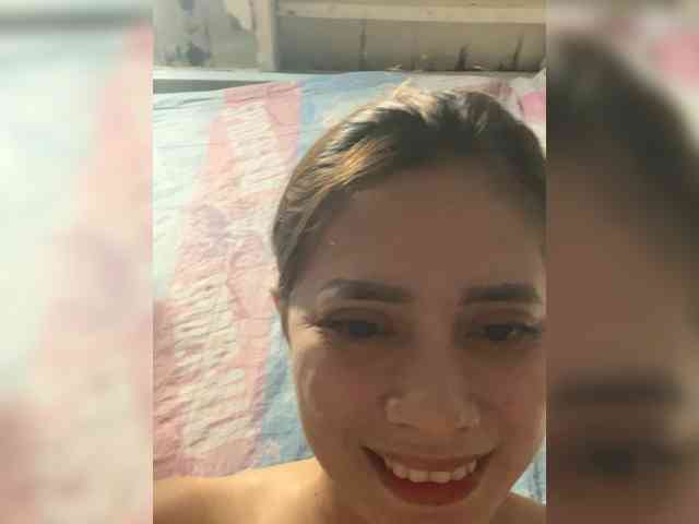 PrettyAsianLover webcam