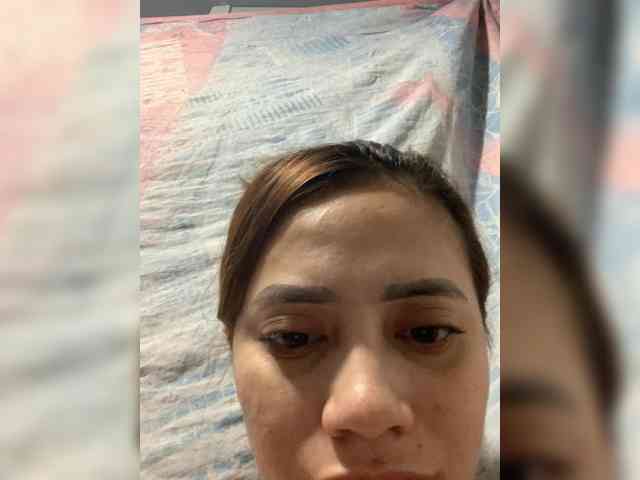 PrettyAsianLover webcam