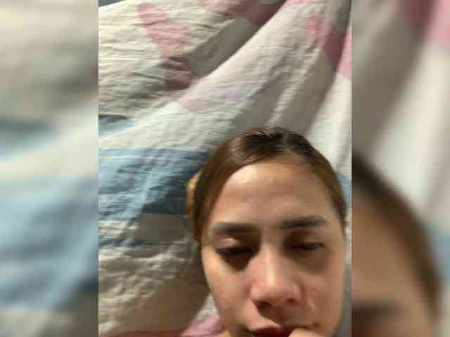 PrettyAsianLover webcam