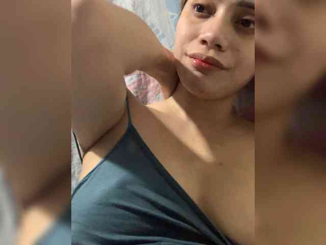 PrettyAsianLover webcam