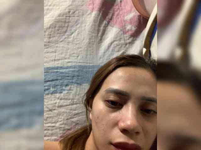 PrettyAsianLover webcam