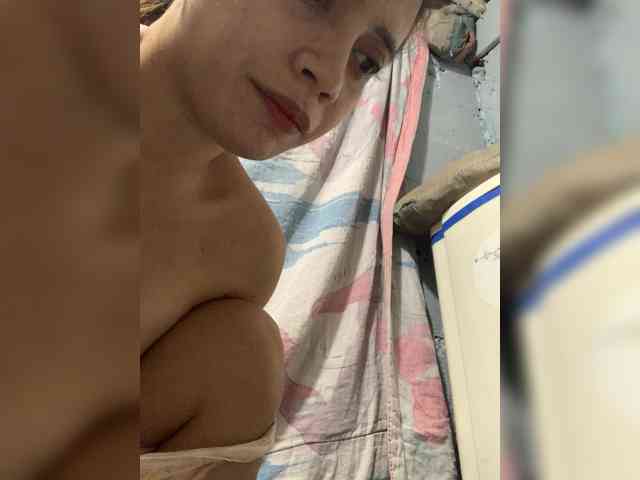 PrettyAsianLover webcam