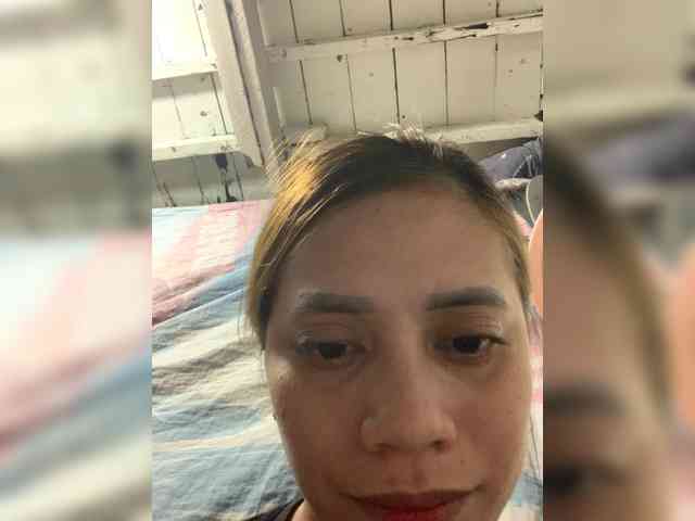 PrettyAsianLover webcam