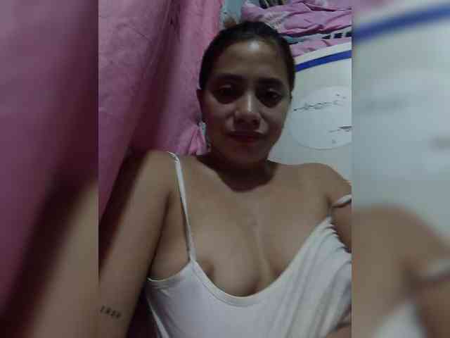 PrettyAsianLover webcam