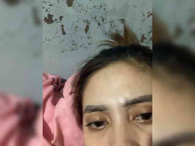 PrettyAsianLover webcam