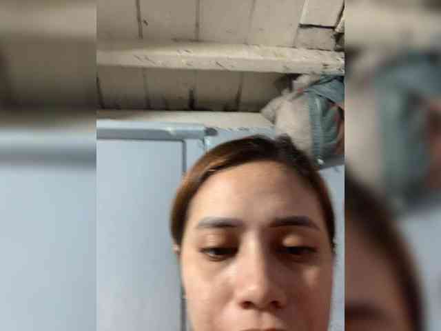 PrettyAsianLover webcam