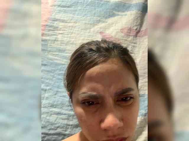 PrettyAsianLover webcam