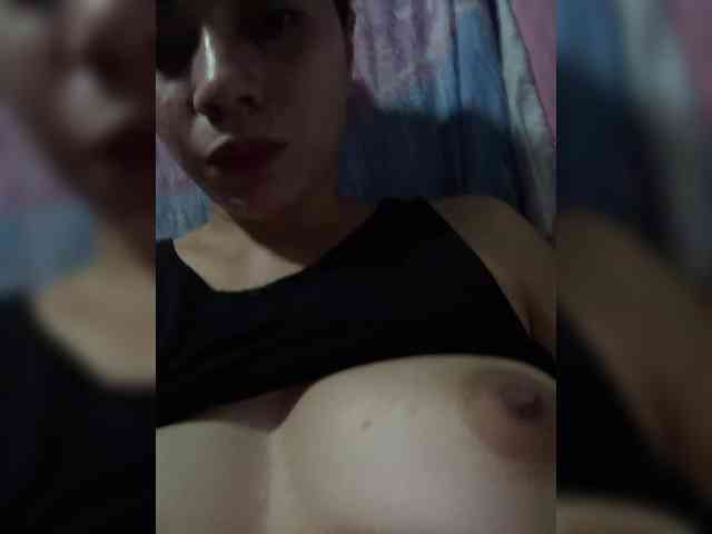 PrettyAsianLover webcam