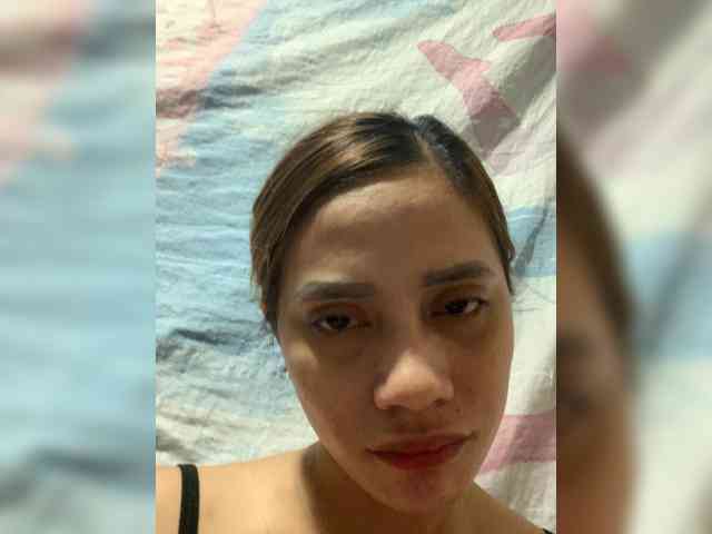 PrettyAsianLover webcam