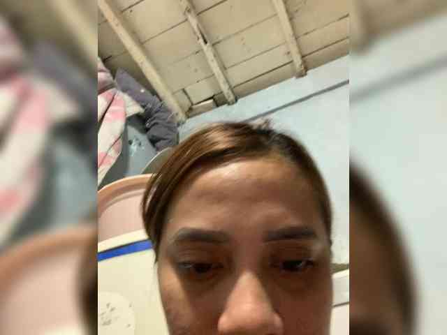 PrettyAsianLover webcam