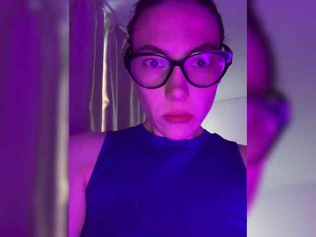 Alisa2580 webcam