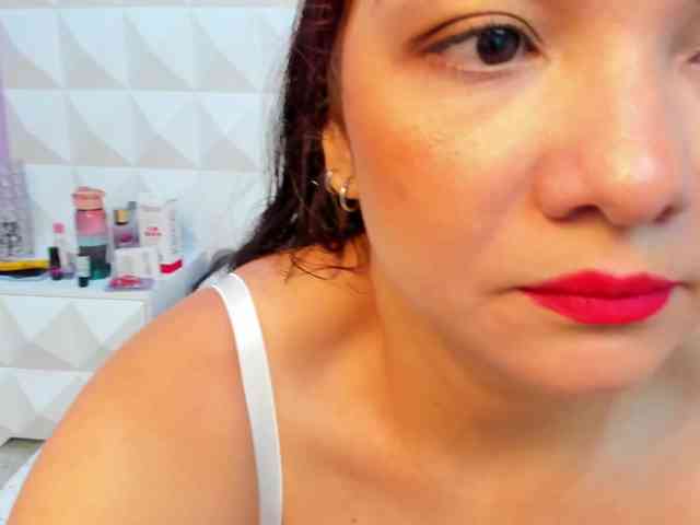 AnissaFox webcam