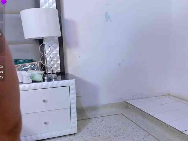 AnissaFox webcam