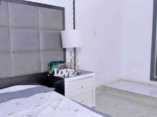 AnissaFox webcam