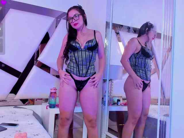 AnissaFox webcam