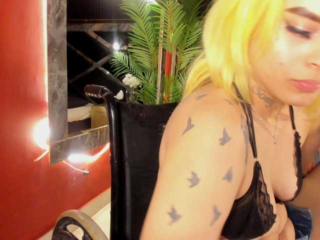 Discover Ally-Chair from BongaCams