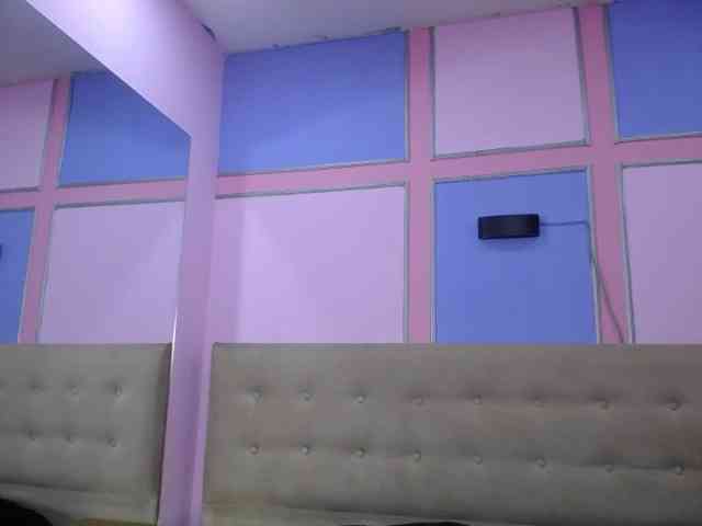 LillyRousee webcam