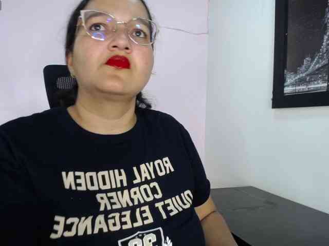 LillyRousee webcam