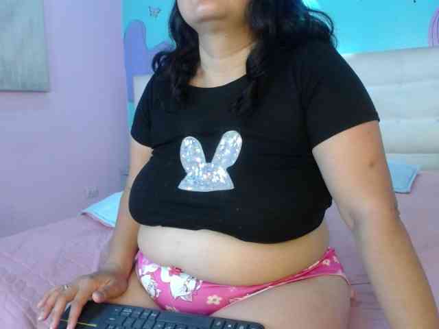 LillyRousee webcam