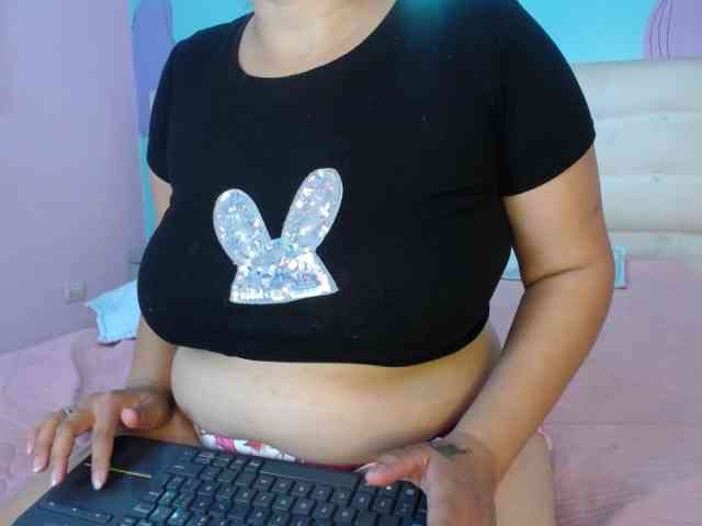 LillyRousee webcam