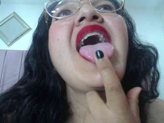 LillyRousee webcam