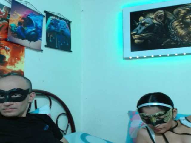 couplehot27's BongaCams show and profile