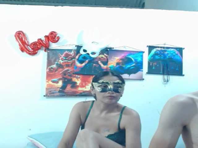 couplehot27's BongaCams show and profile