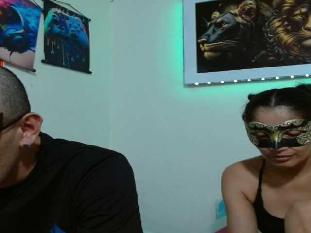 couplehot27 — show naked  finger in pussy  200 tks