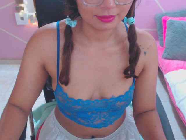 YourMaddy webcam