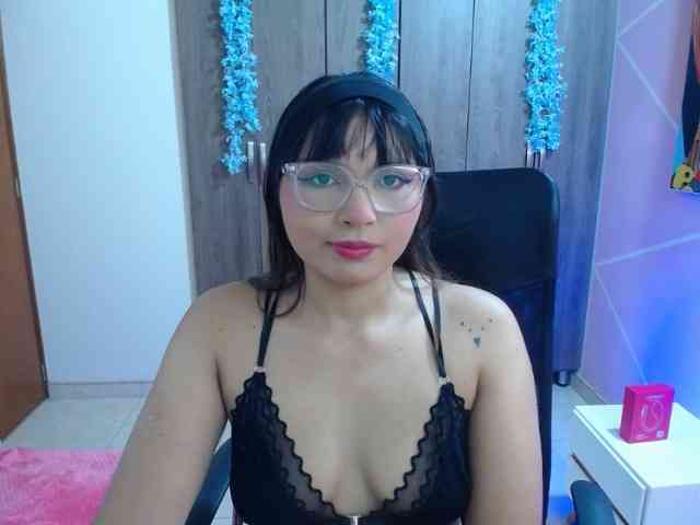 YourMaddy webcam