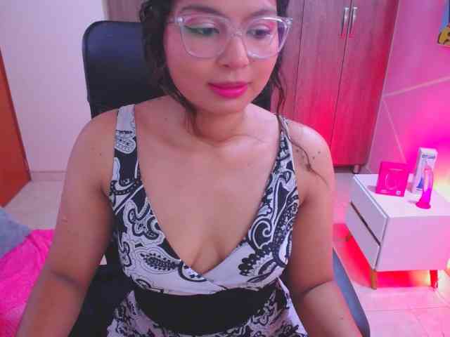YourMaddy webcam