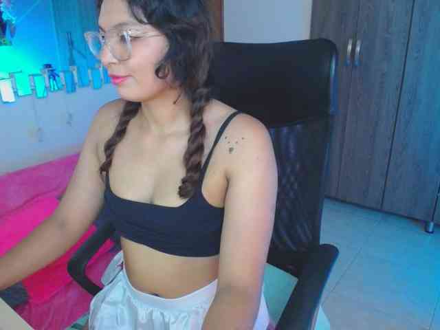 YourMaddy webcam