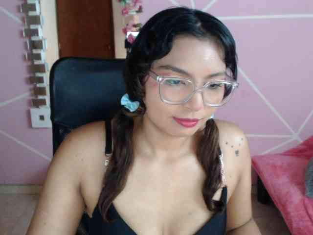 adut chat YourMaddy