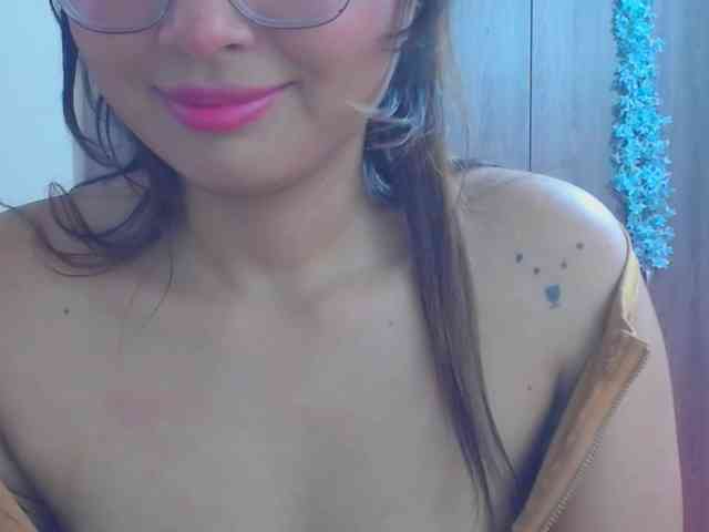 YourMaddy webcam