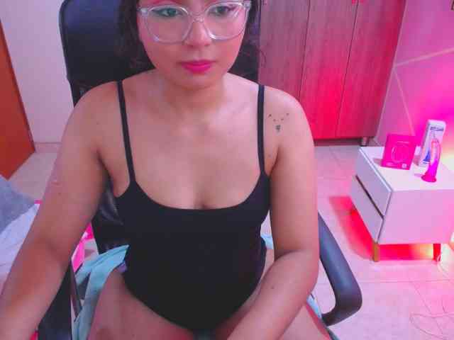 YourMaddy webcam