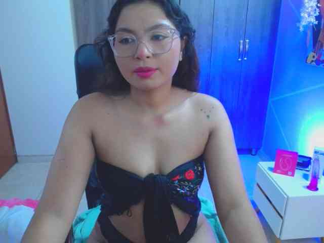 YourMaddy webcam
