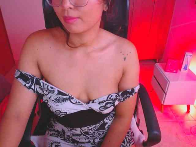 YourMaddy webcam
